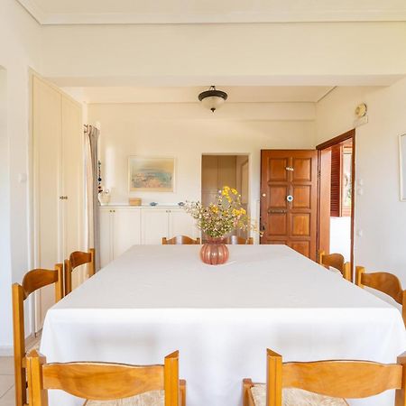 The House Of Gratitude - Poolside Retreat Βίλα Λουτρά Ωραίας Ελένης Εξωτερικό φωτογραφία