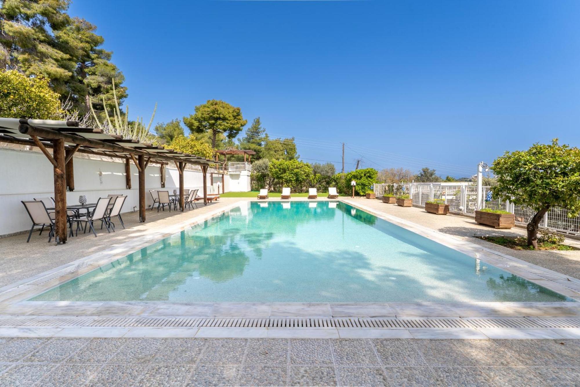 The House Of Gratitude - Poolside Retreat Βίλα Λουτρά Ωραίας Ελένης Εξωτερικό φωτογραφία
